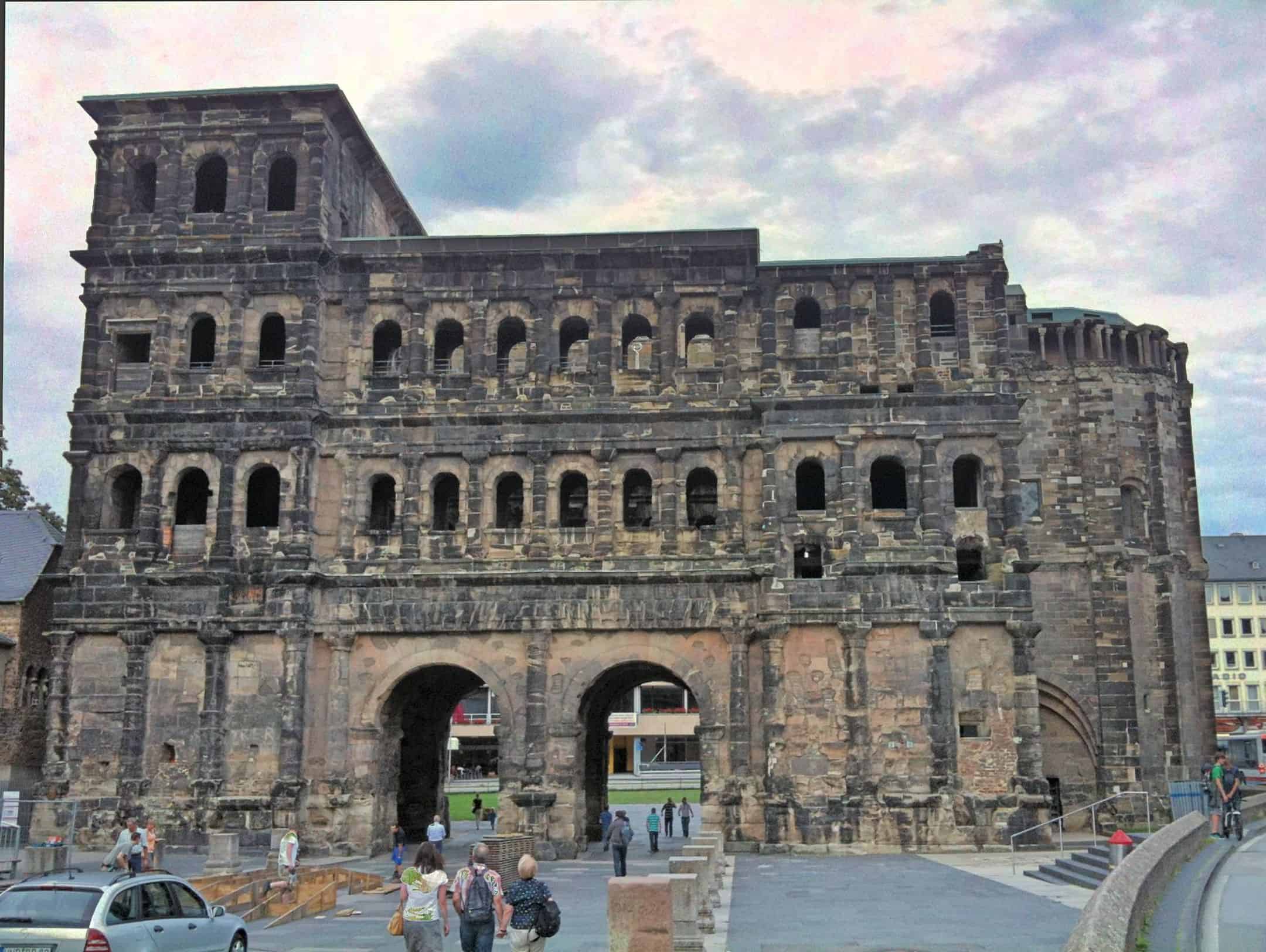 Trier (2011)